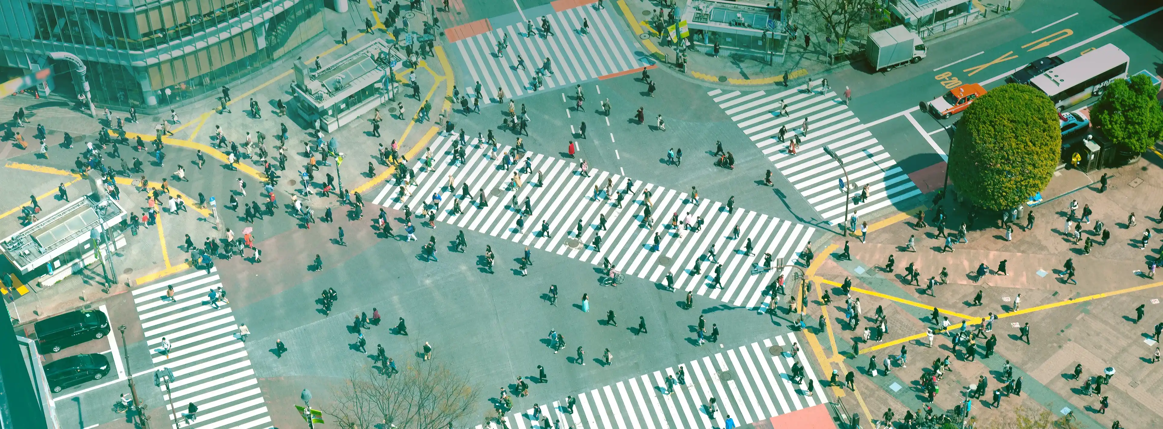 俯瞰のスクランブル交差点